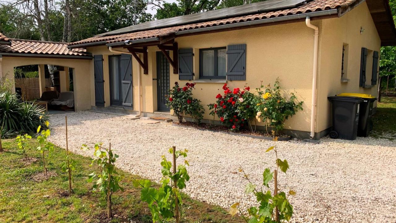 Maison chaleureuse en pleine campagne avec jacuzzi Avensan Extérieur photo